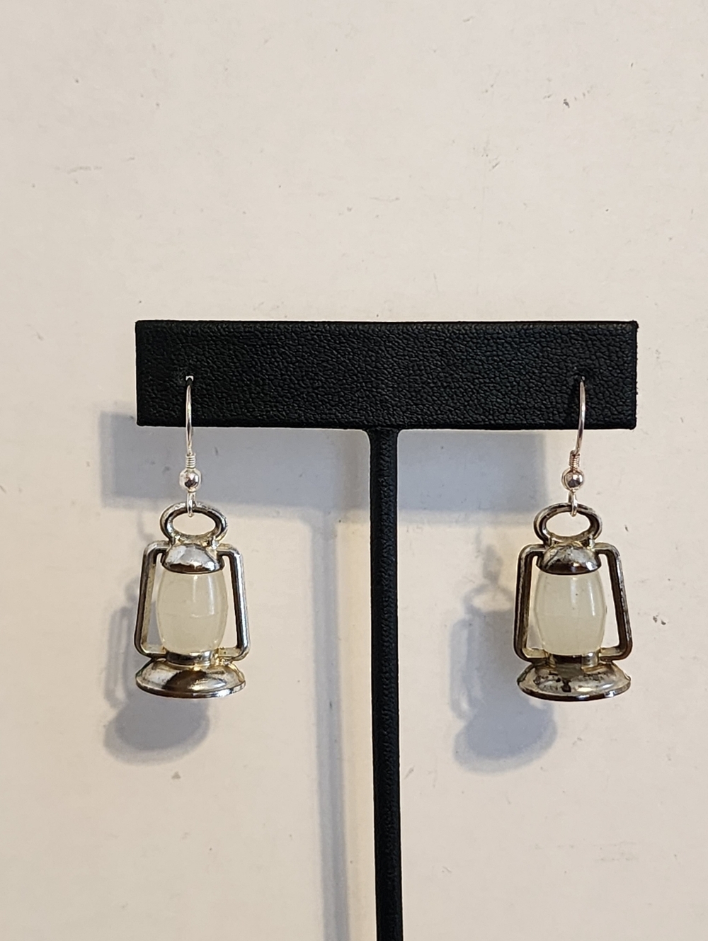 Vintage Style Lantern Drop Earrings Silver Tone Cream Dangle Novelty - Picture 2 of 9